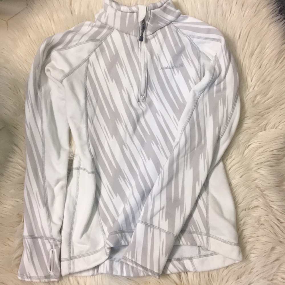 Avalanche performance 1/4 zip pullover